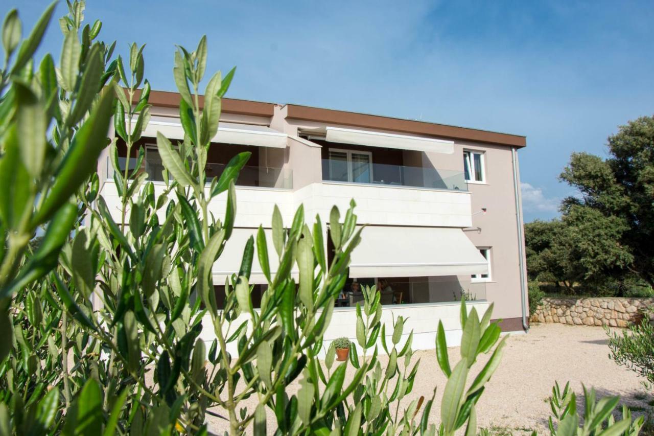 Apartments Melody Mandre Εξωτερικό φωτογραφία