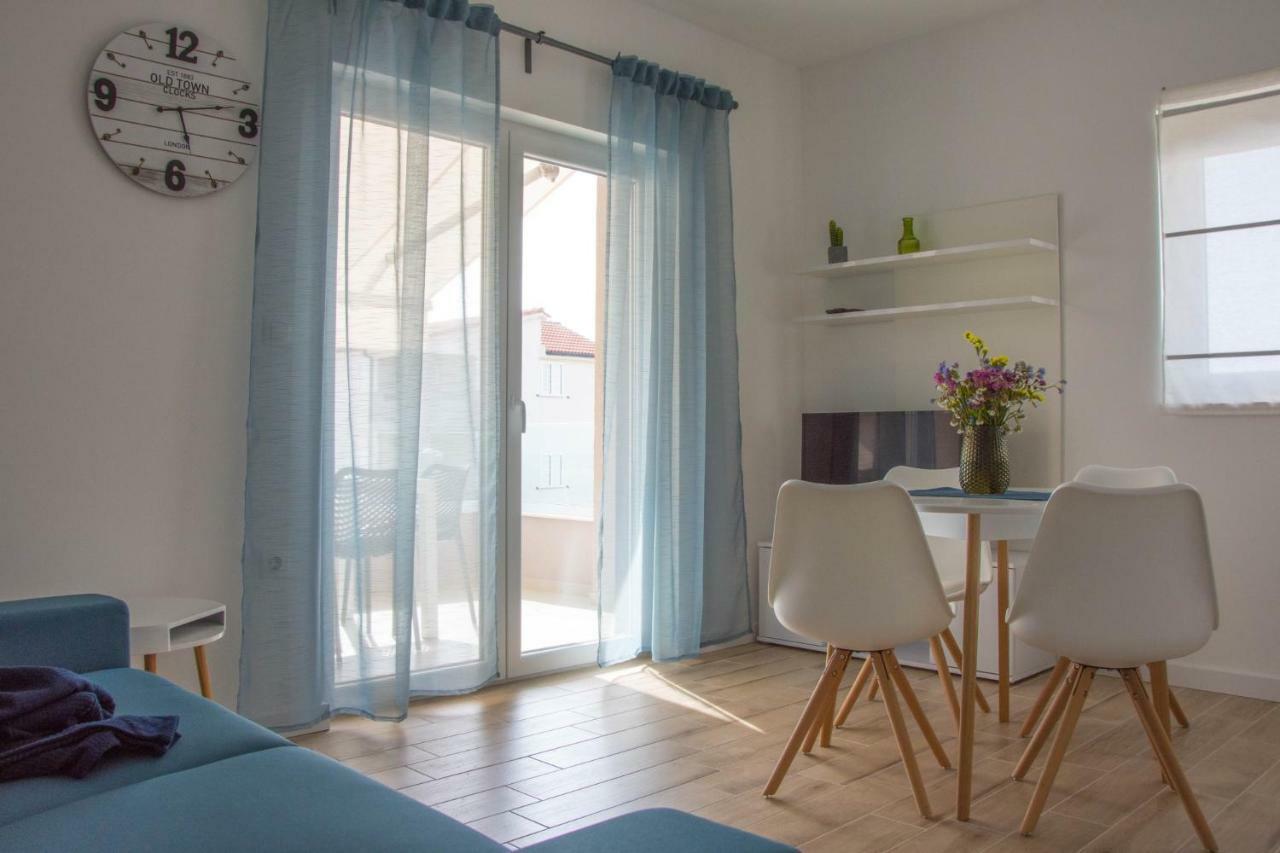 Apartments Melody Mandre Εξωτερικό φωτογραφία