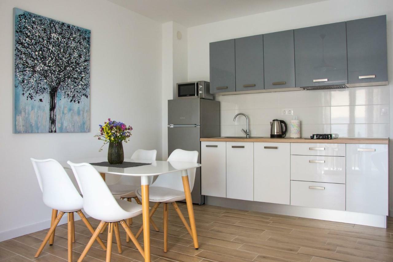 Apartments Melody Mandre Εξωτερικό φωτογραφία